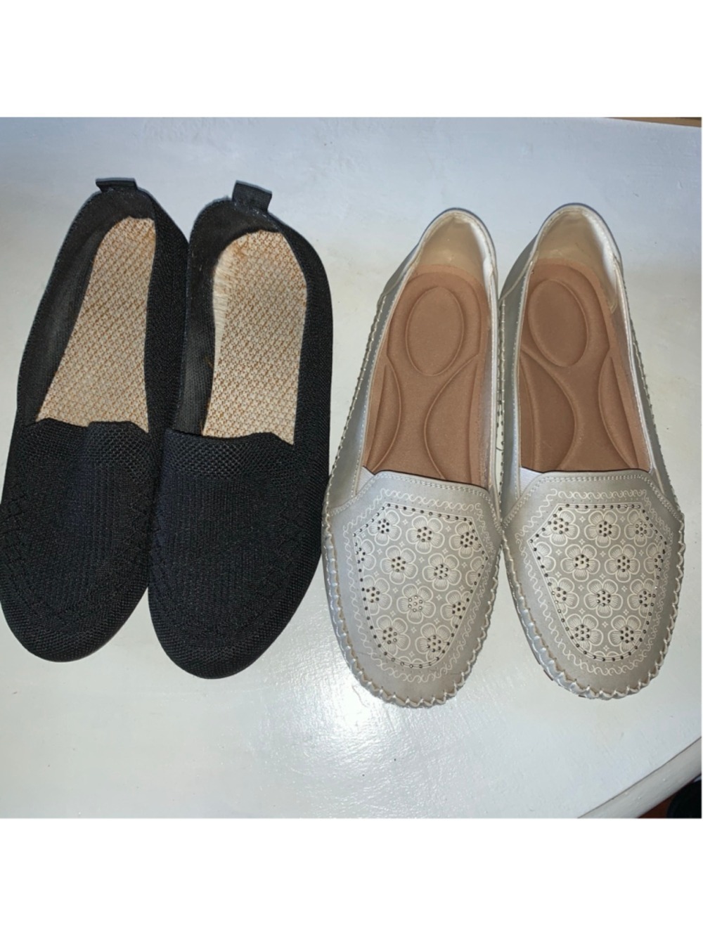 2 pairs Women's Unbranded Flats & Loafers, Size 42 fit like 9, Black and Beige